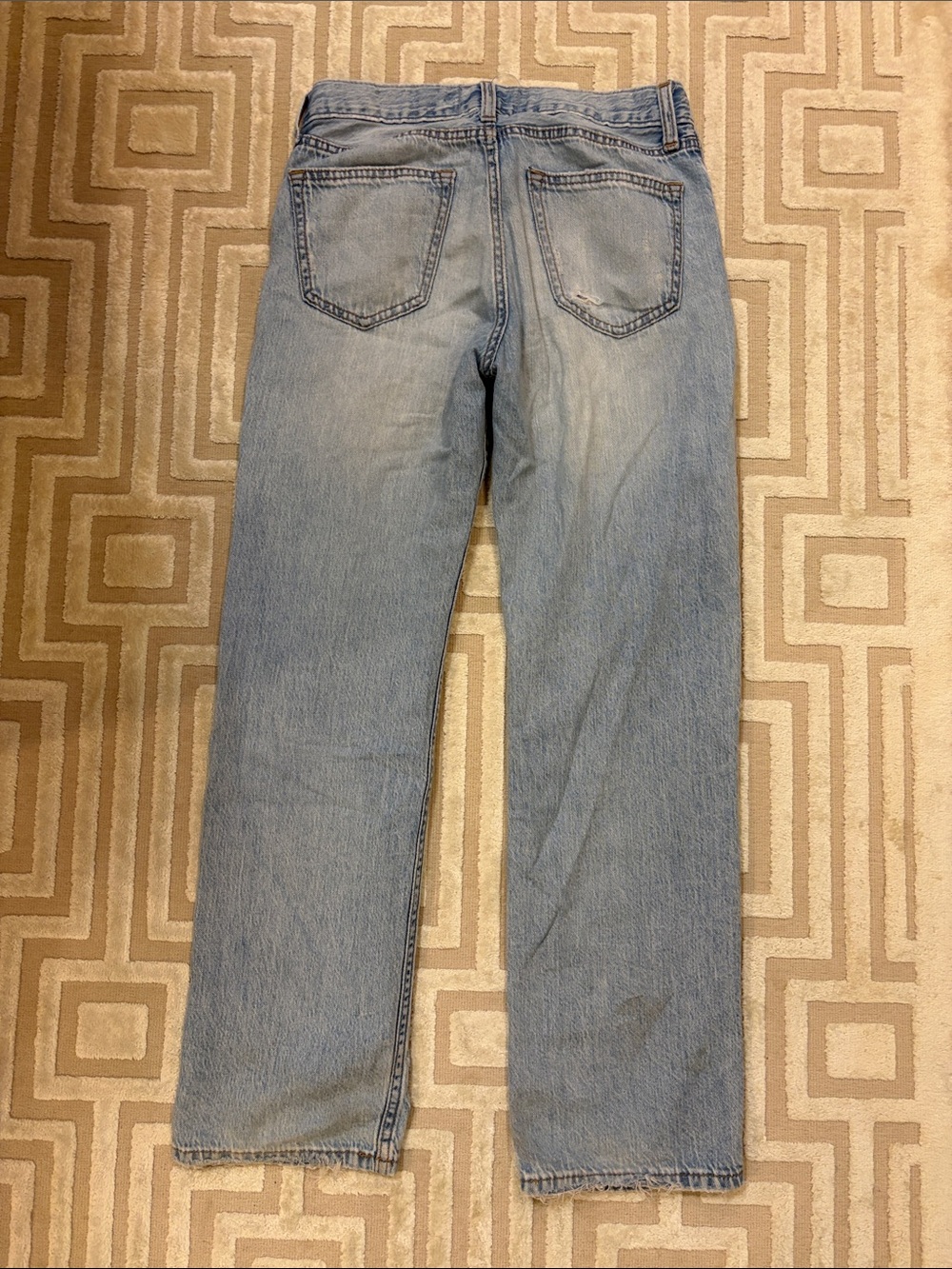 Abercrombie kids baggy light blue ripped jeans - Picture 6 of 8